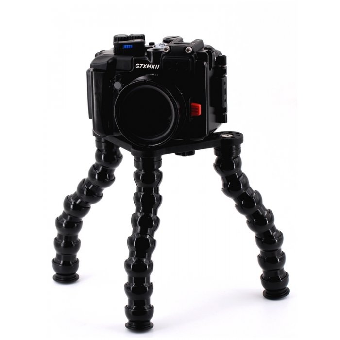 Underwater tripod with flexarm