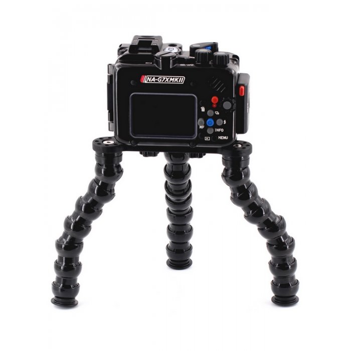 Underwater tripod with flexarm