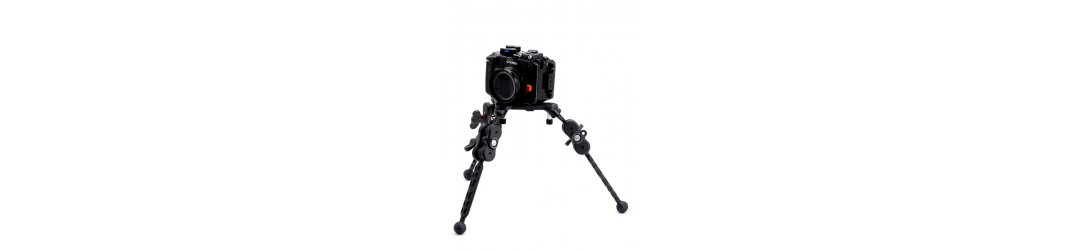 UNDERWATER TRIPOD WITH ARMS