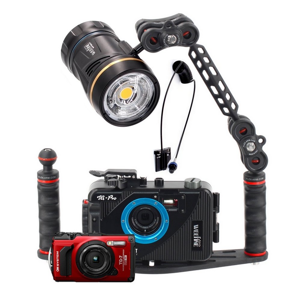 OM System Tg7 + Custodia Weefine WFH-TG PRO + Flash Weefine Flash WFS09 Pack Fotografia Subacquea